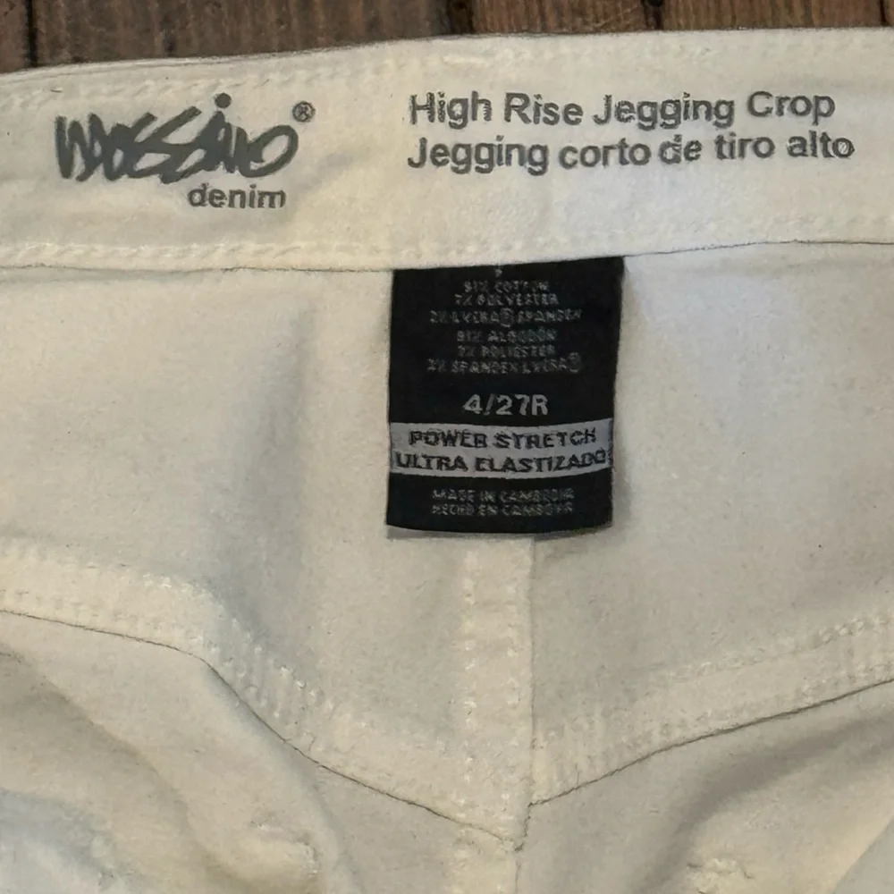 Mossimo High Rise Jegging in White - Picture 3 of 4